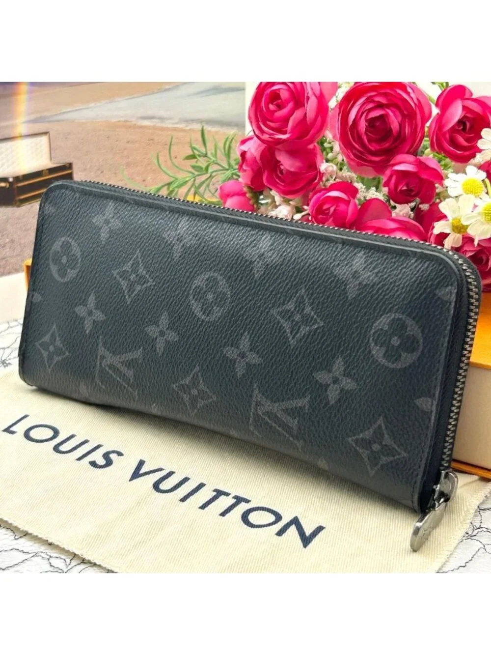 Louis Vuitton Eclipse Zippy Wallet Vertical